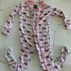 9-12 Ruffled Girls Footie Kickee Pants